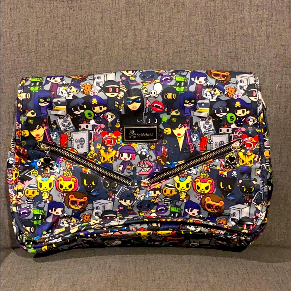 Tokidoki laptop shoulder bag.